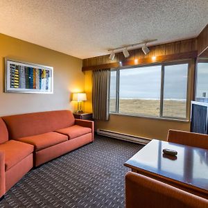 Queen Suite